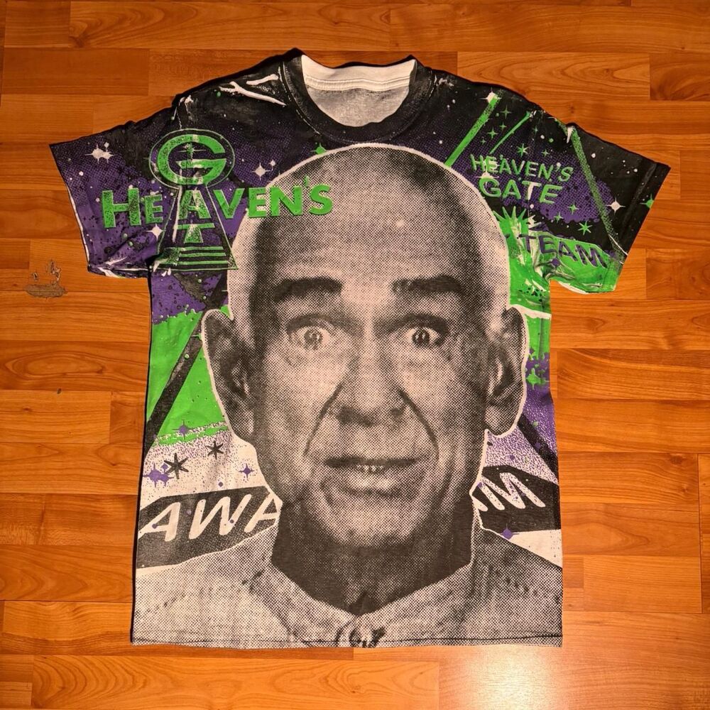 Vintage Heaven’s Gate Marshall Applewhite AOP Tee Alien Space Graphic Shirt Rare